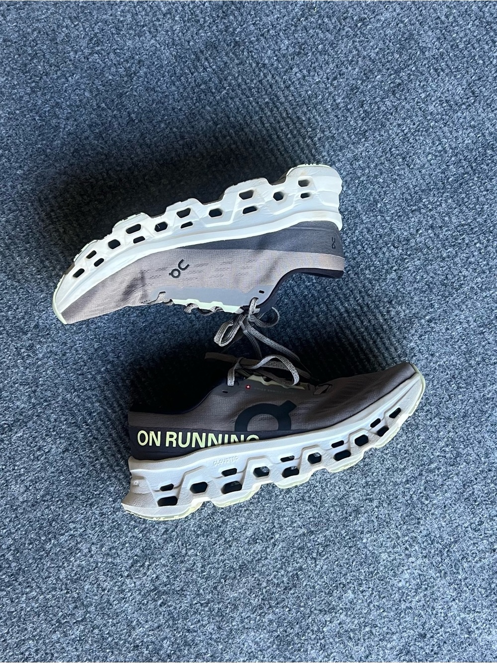 On Cloud Cloudmonster 3 Running Shoes
